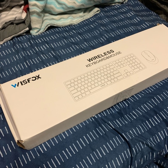 Wisfox wireless Keyboard and Mouse - Picture 1 of 2